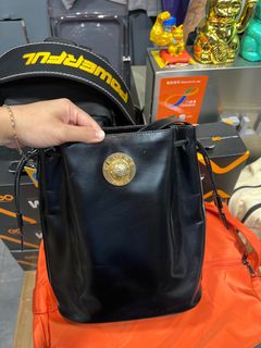 （分類：）位於 。 由 wearevtg852 提交（商品編號 1243276738，圖片 1）。簡介： 。