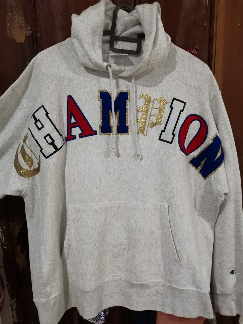 CHAMPION REVERSE WEAVE OLD ENGLISH BIG SPELL OUT SCRIPT HOODIE