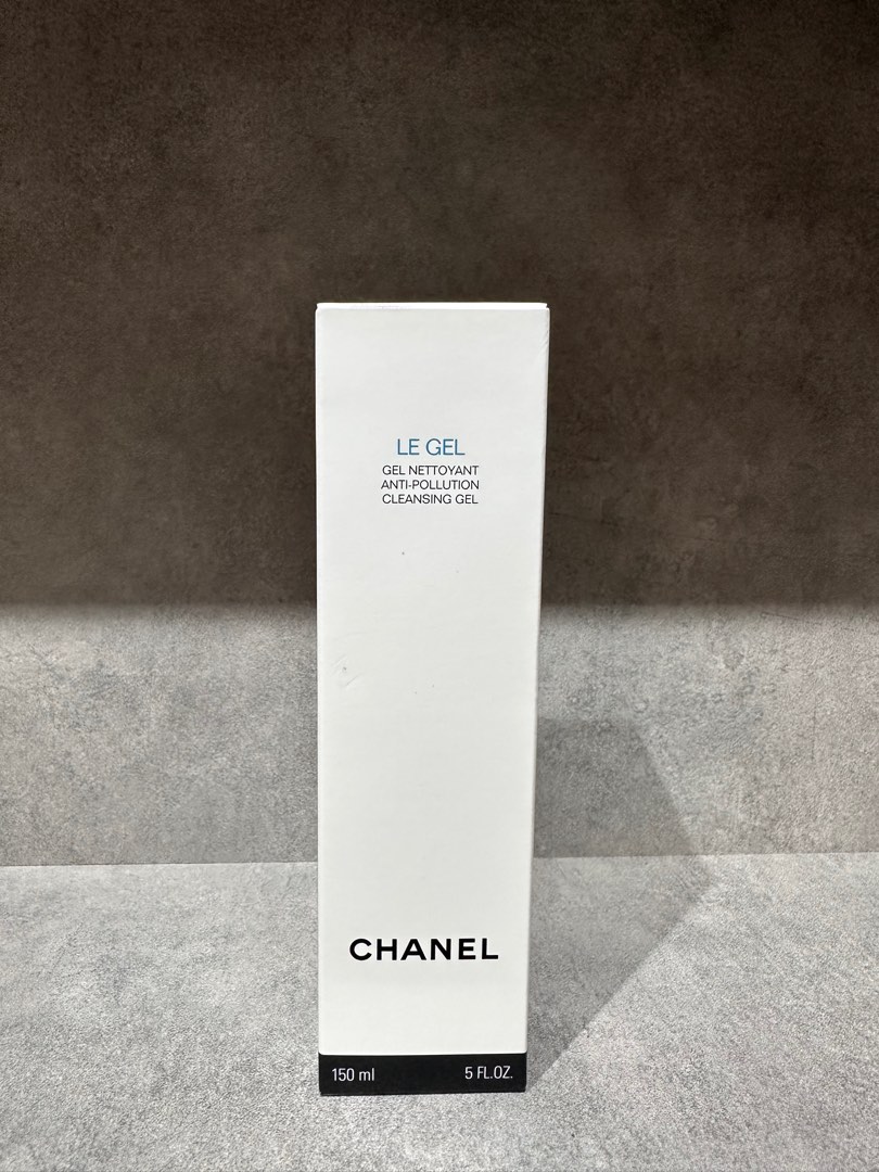 SUBLIMAGE LHUILEENGEL DE DÉMAQUILLAGE Ultimate Comfort and  RadianceRevealing GeltoOil Cleanser  CHANEL