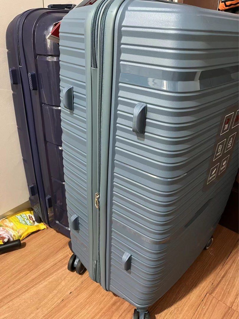 Chariot suitcase on sale