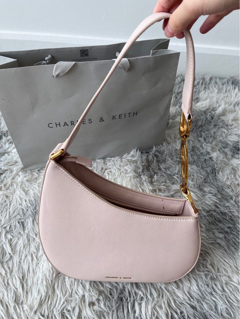 Charles and keith best sale shoulder bag price