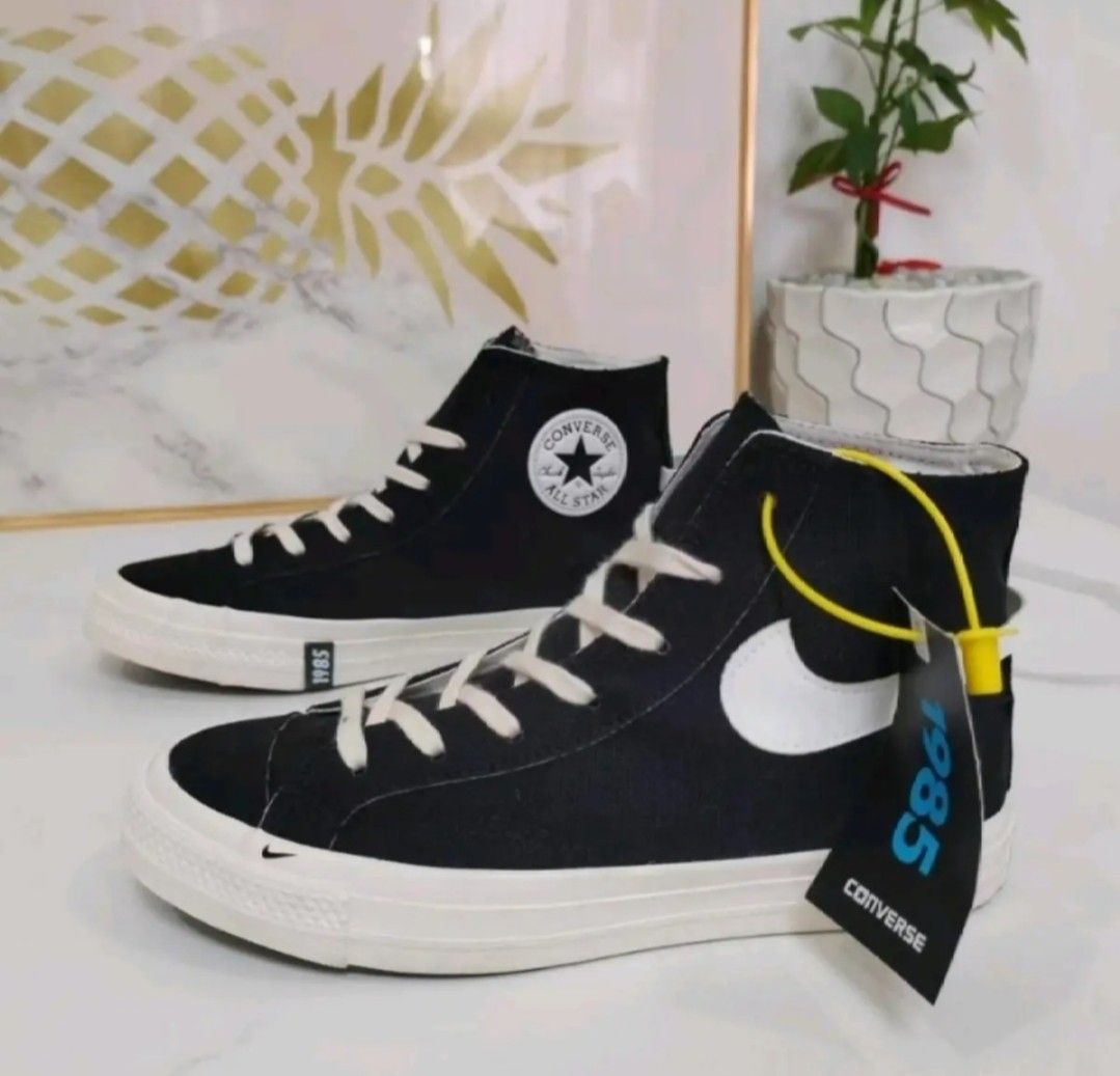 Chuck taylor nike swoosh on sale