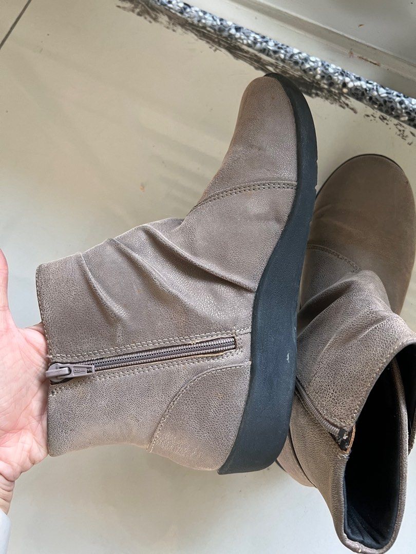 Cloud stepper boots hotsell