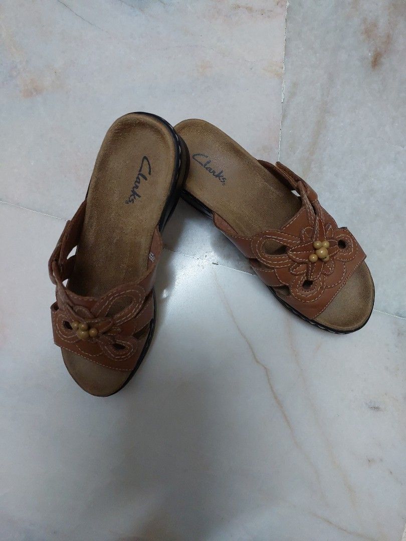 Clarks Women s Sandal Women s Fashion Footwear Sandals on Carousell