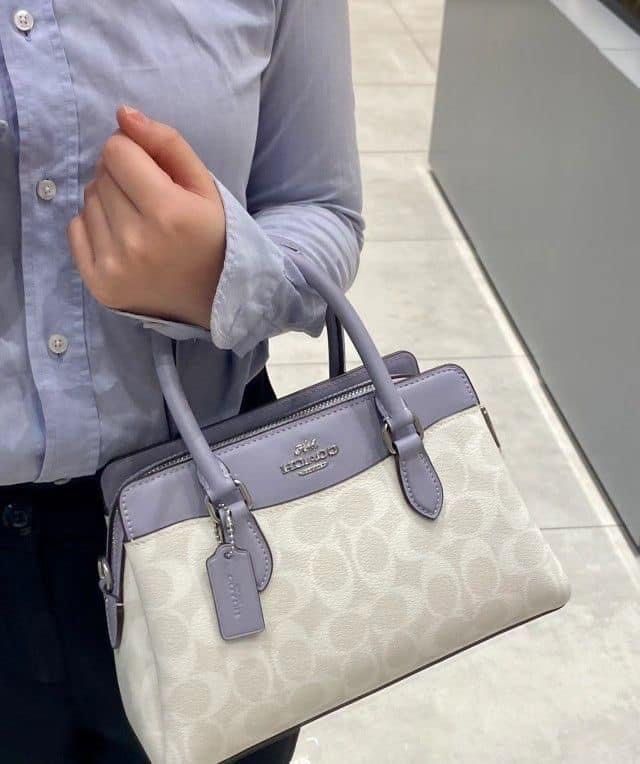 Coach darcie 👜 (Category: Luxury Bags & Wallets) located in Las Pinas. Submitted by yhn_boutique (Listing ID 1243262202, Image 2). Description: New arrival 📌Actual pic posted 📌cod via lalamove/ grab 📌J&T pay today ship today 📌 complete inclusions .