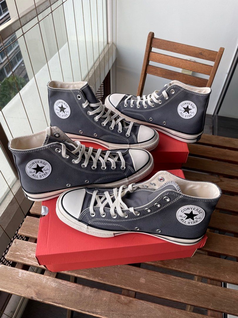 Chucks grey top