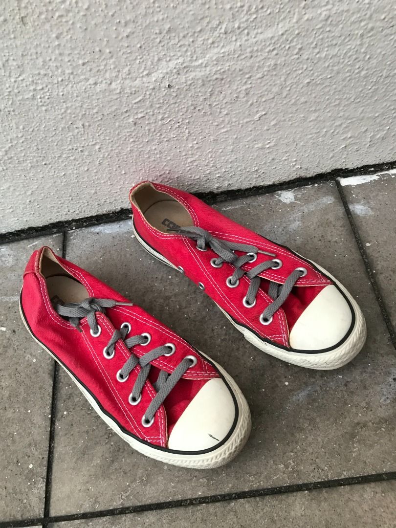 Converse Shoes Size UK4 EU36.5 CM23 Men size 4 Women 6. In good condition