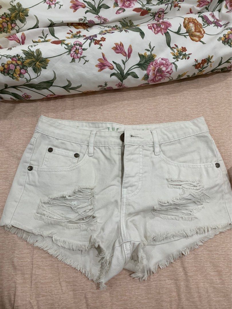 Frayed on sale white shorts