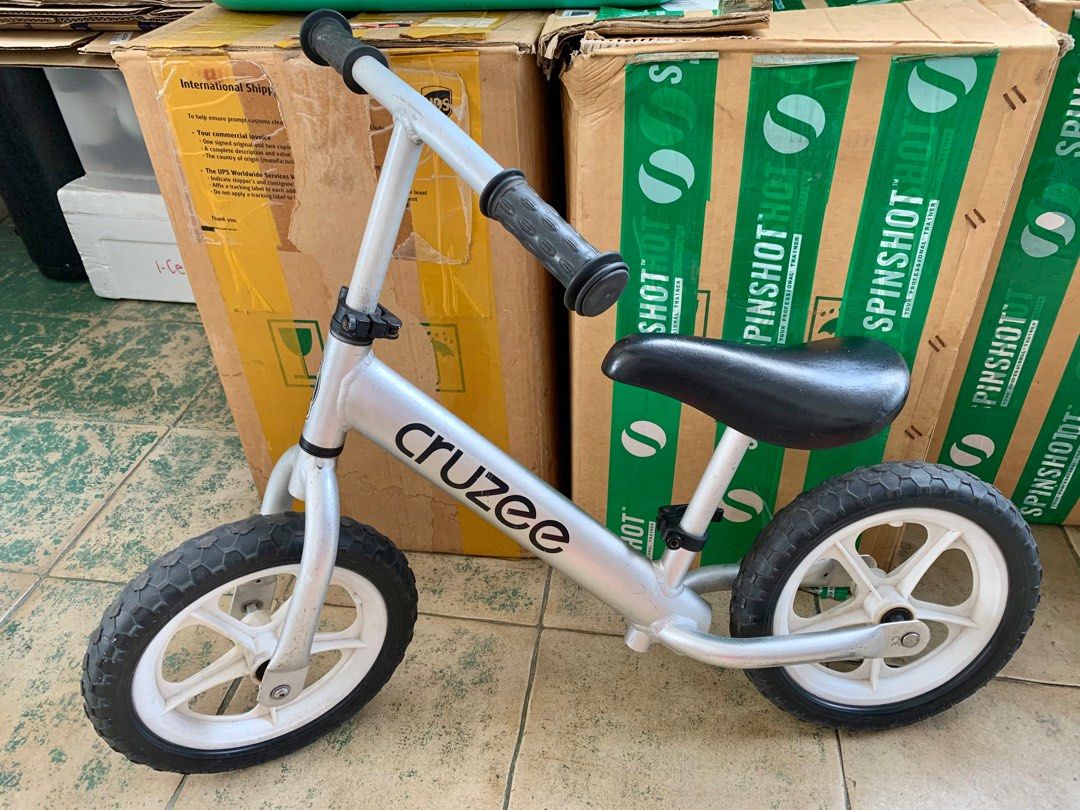 Cruzee Balance Bike 11”, Sports Equipment, Bicycles & Parts, Bicycles