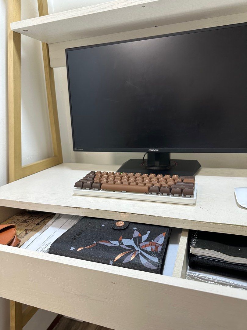 [RUSH] Desk Table Shelf With Cabinet (Category: Office Furniture & Fixtures) located in Mandaluyong City. Submitted by logbilog (Listing ID 1243089335, Image 3). Description: Selling Desk Table with Cabinet Details: Width - 84cm Depth - 40cm Height - 150cm Used for a year or two. May super kaunti pong mga gasgas due to age/use po but super super OK pa naman. The photos say it all na po, nothing much to describe except for its feet. Originally wal