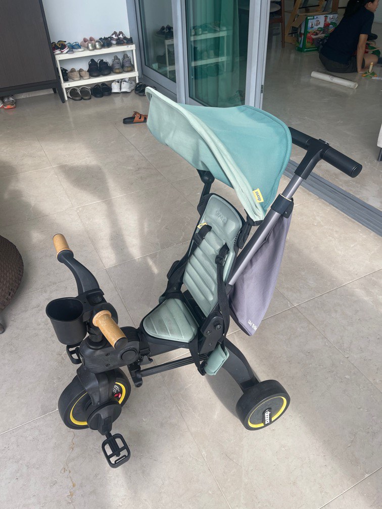 Doona S5 Liki Trike - Nitro Black / Racing Green, Babies & Kids, Going ...