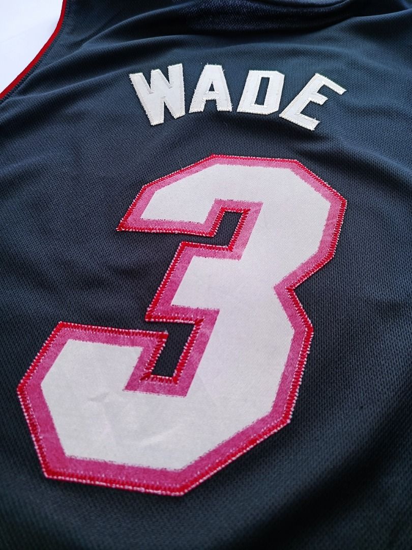 Authentic BNWOT Dwyane Wade Miami Heat Adidas NBA Hardwood Classic Swingman  Jersey, Men's Fashion, Activewear on Carousell