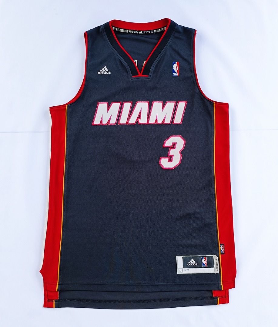 DWYANE WADE adidas no 3 miami heat jersey Men s Fashion
