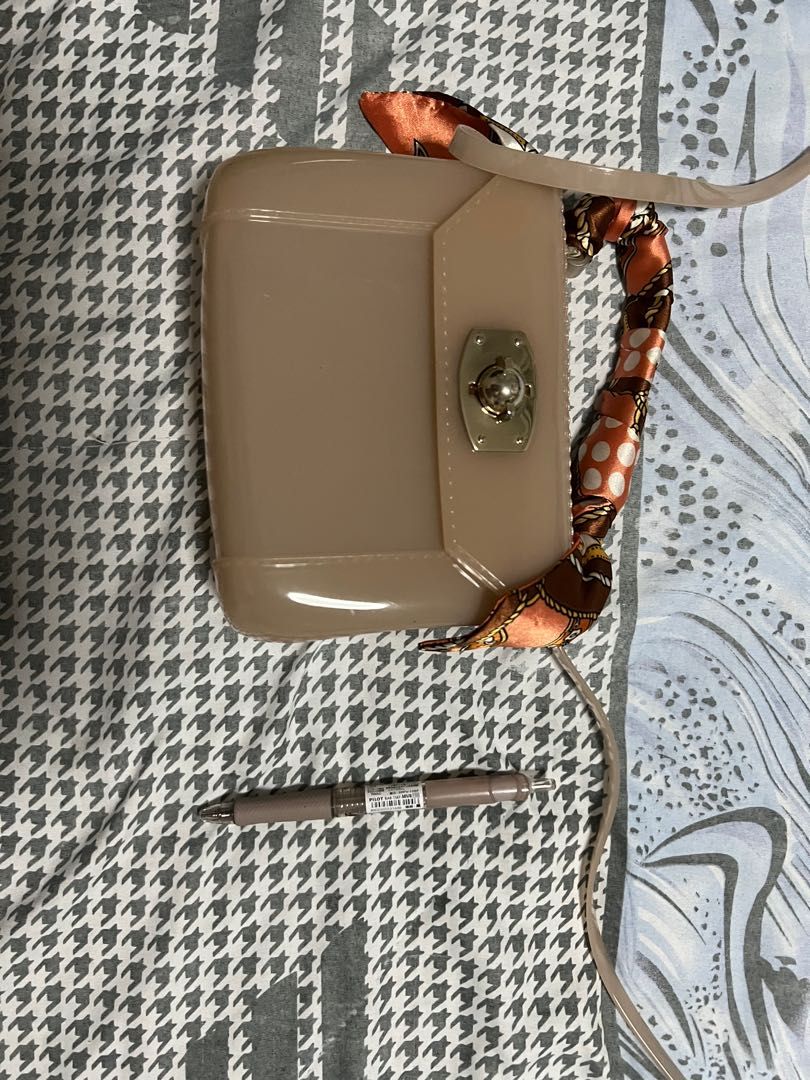 Furla jelly bag mini (Category: Luxury Bags & Wallets) located in Santa Rosa. Submitted by kendraem (Listing ID 1243178179, Image 1). Description: Firm on price/ last price/ sagad na po Bought for 10k selling low at 3000 only! All are my personal bags. Im not a reseller. No inclusion. Very clean. No major flaws. 100% authentic or will double your money if proven fake ‼️ Thank you!.