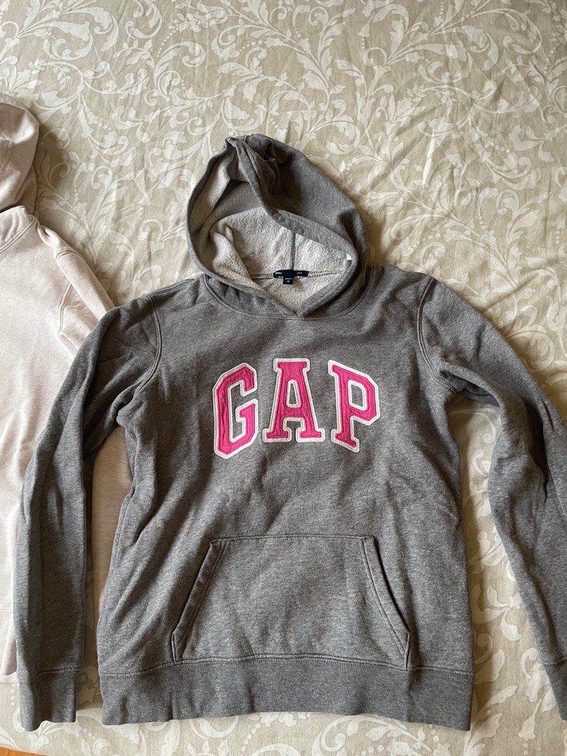Pullover gap clearance