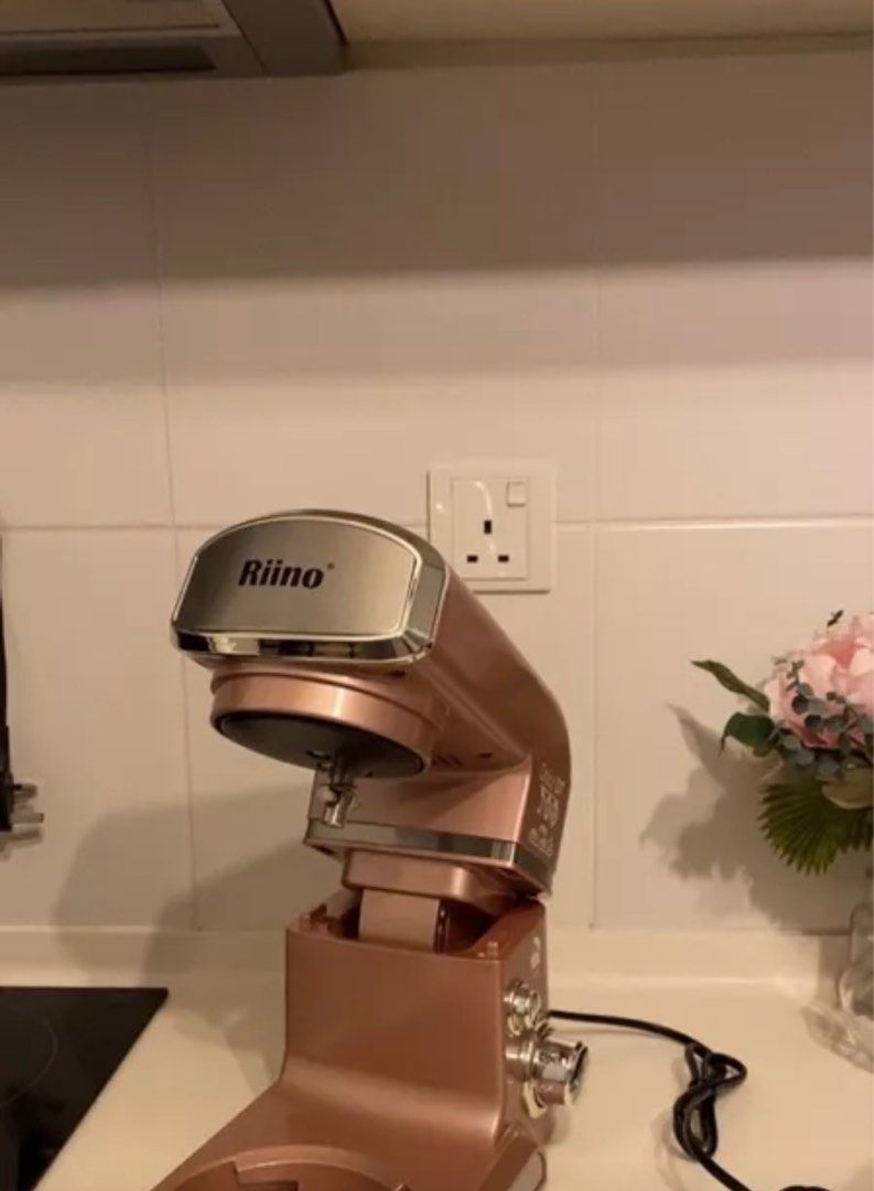 Handmixer RIINO, TV & Home Appliances, Kitchen Appliances, Hand & Stand