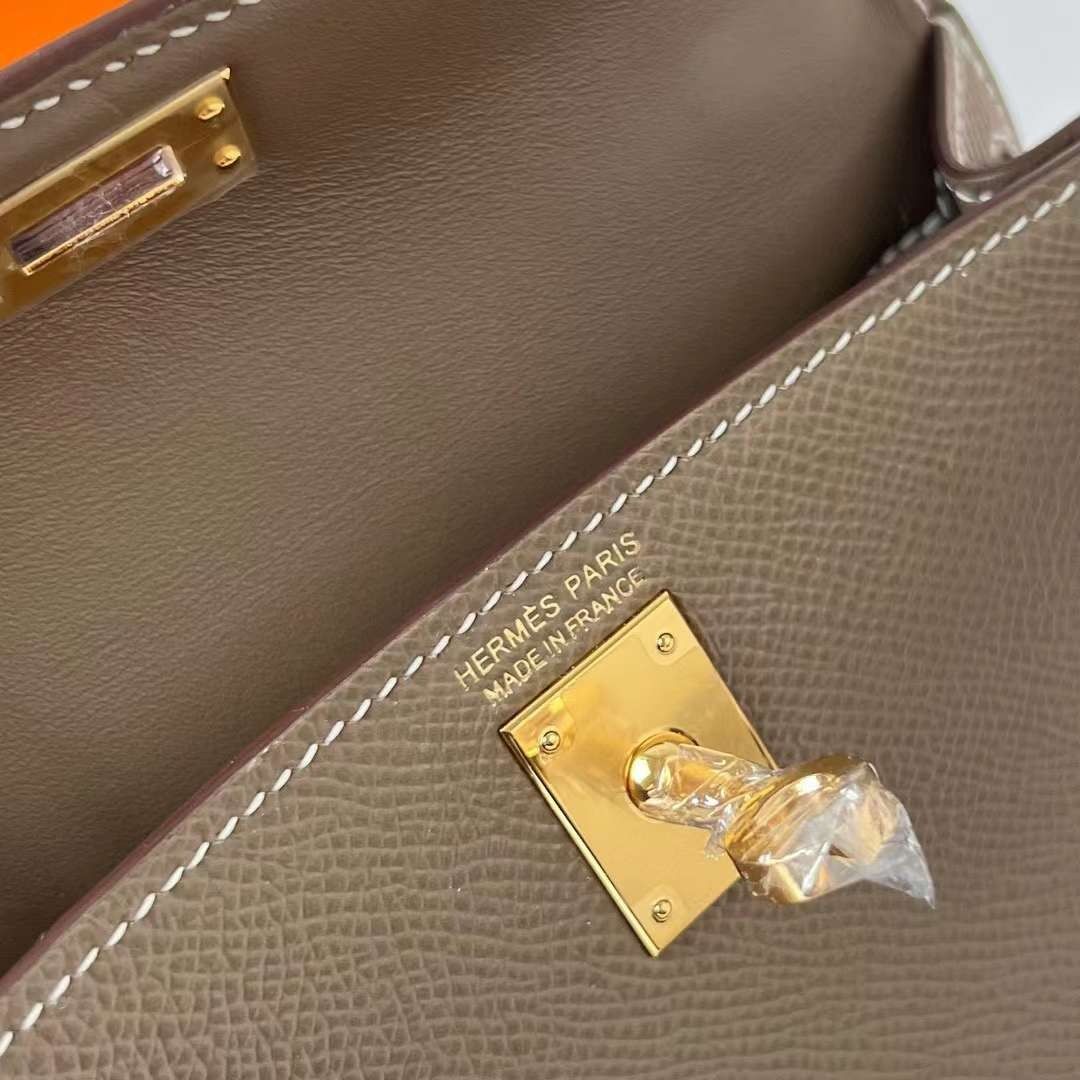 Hermes kelly pochette Epsom ck18 Etoupe Gold Hardware 22cm Full  HandmadeAuthentic quality - lushenticbags