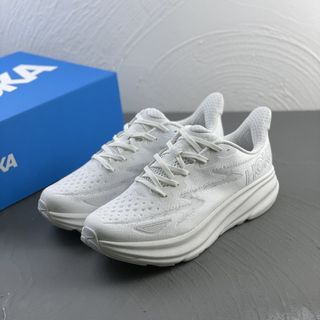 HOKA ONE ONE Clifton 9 

36 36.5 37 38 38.5 39 40 40.5 41 42 42.5 43 44 44.5 45