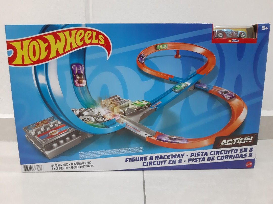 Hot wheels figure 2025 8 raceway reviews