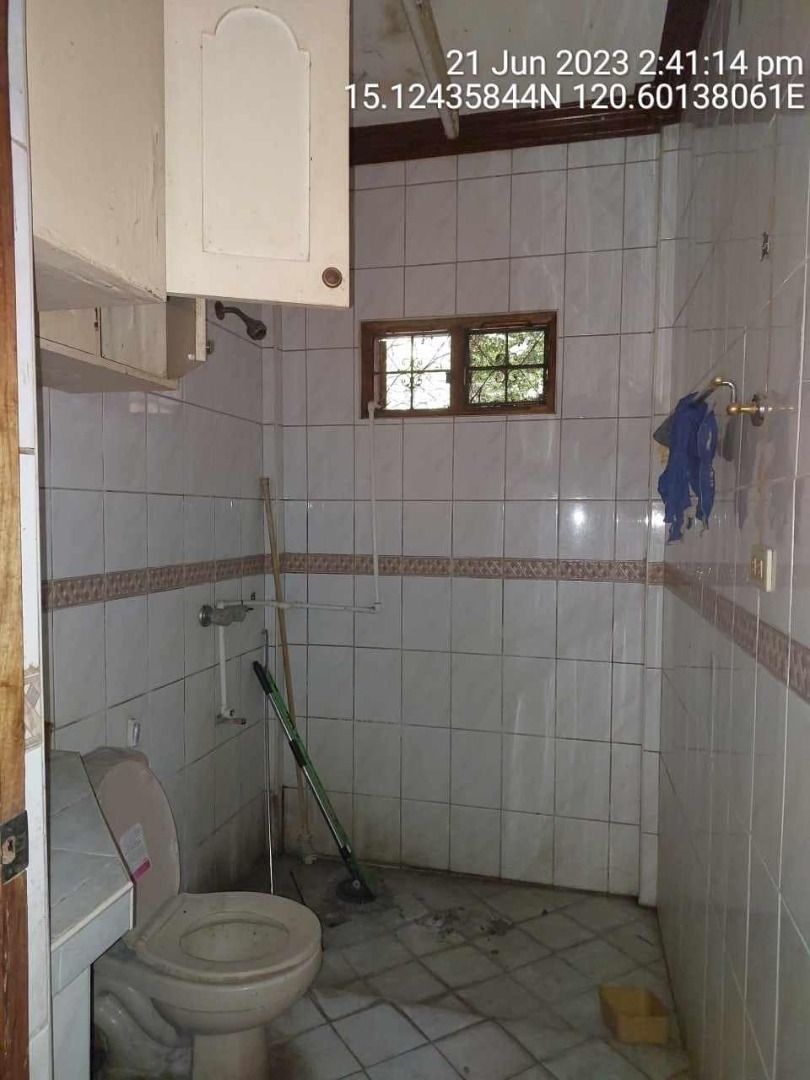 House and Lot For Sale in LOT 3, BLOCK 5, ESSEL PARK SUBD., MA. CLARA