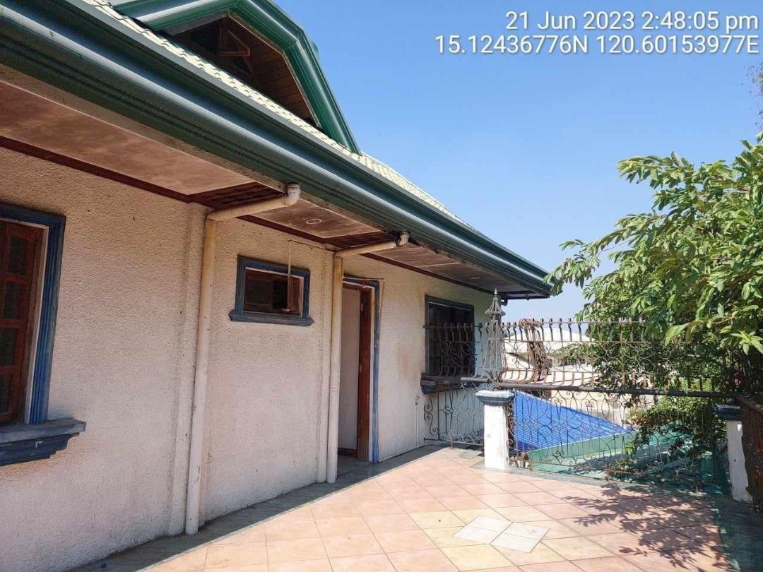 House and Lot For Sale in LOT 3, BLOCK 5, ESSEL PARK SUBD., MA. CLARA