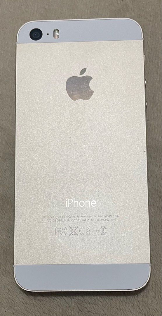 Iphone 5s (Globe) (Category: Others) located in Quezon City. Submitted by gamzkie1 (Listing ID 1243246302, Image 2). Description: Iphone 5s Gold icloud locked!!! Forgot the email and password! No time for repair! Note: - 1st owner - Already replaced LCD .