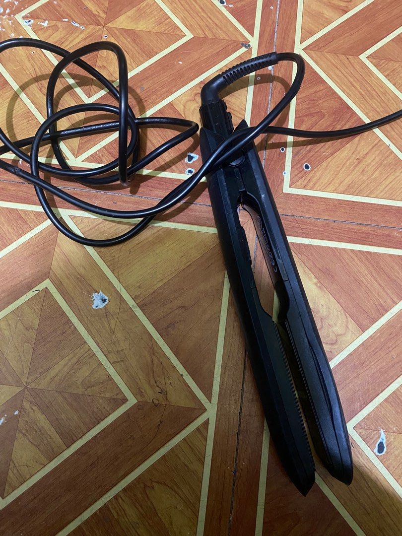 JML Hair Iron Black (Category: Hair) located in Manila. Submitted by marionnicole (Listing ID 1243238225, Image 2). Description: Used only for a month Personal used of my ate, but she don't need it anymore .