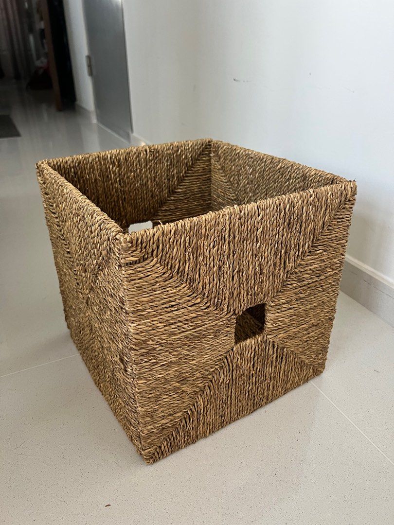 KALLAX Ikea Shelving Unit w Basket Inserts, Furniture & Home Living