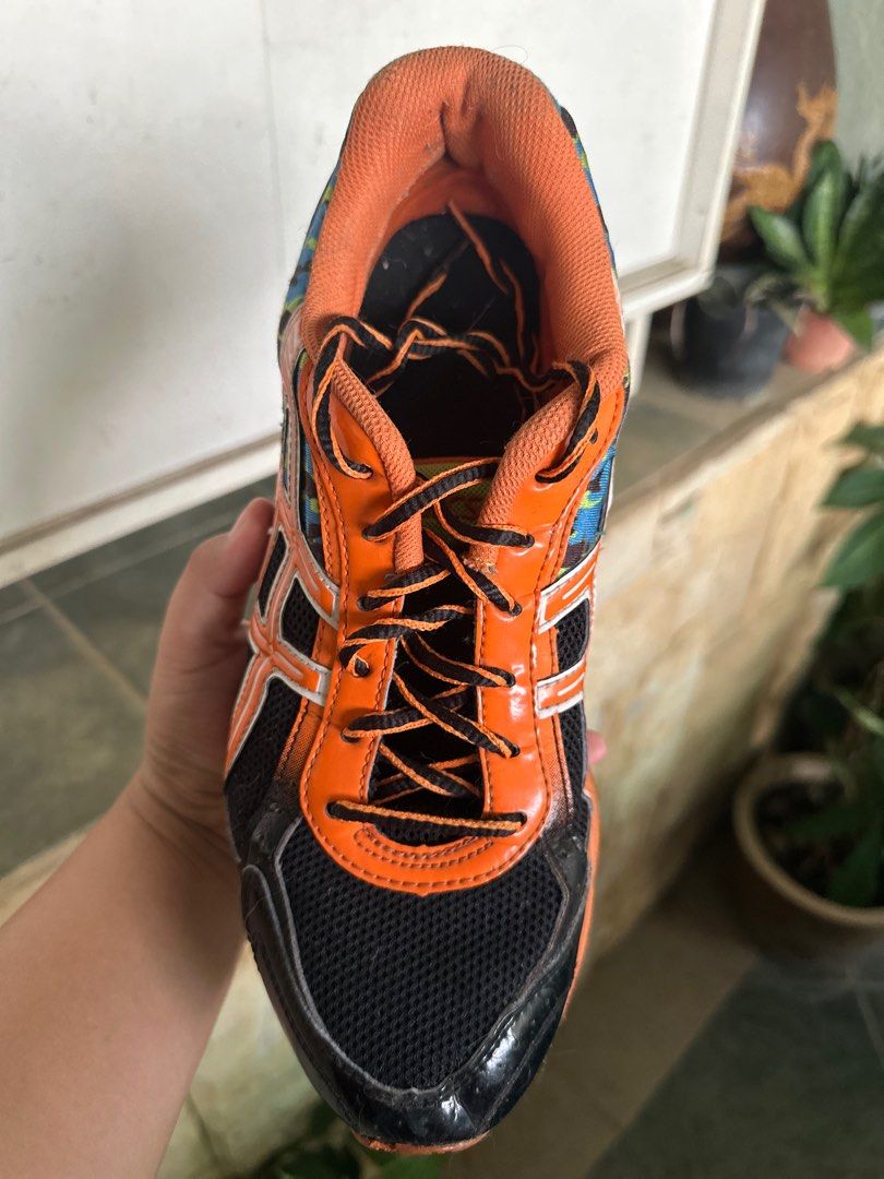 kasut running asics