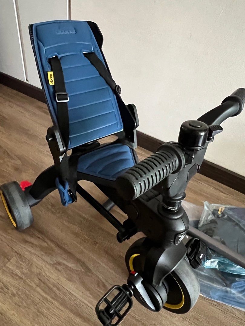 Doona store smart trike