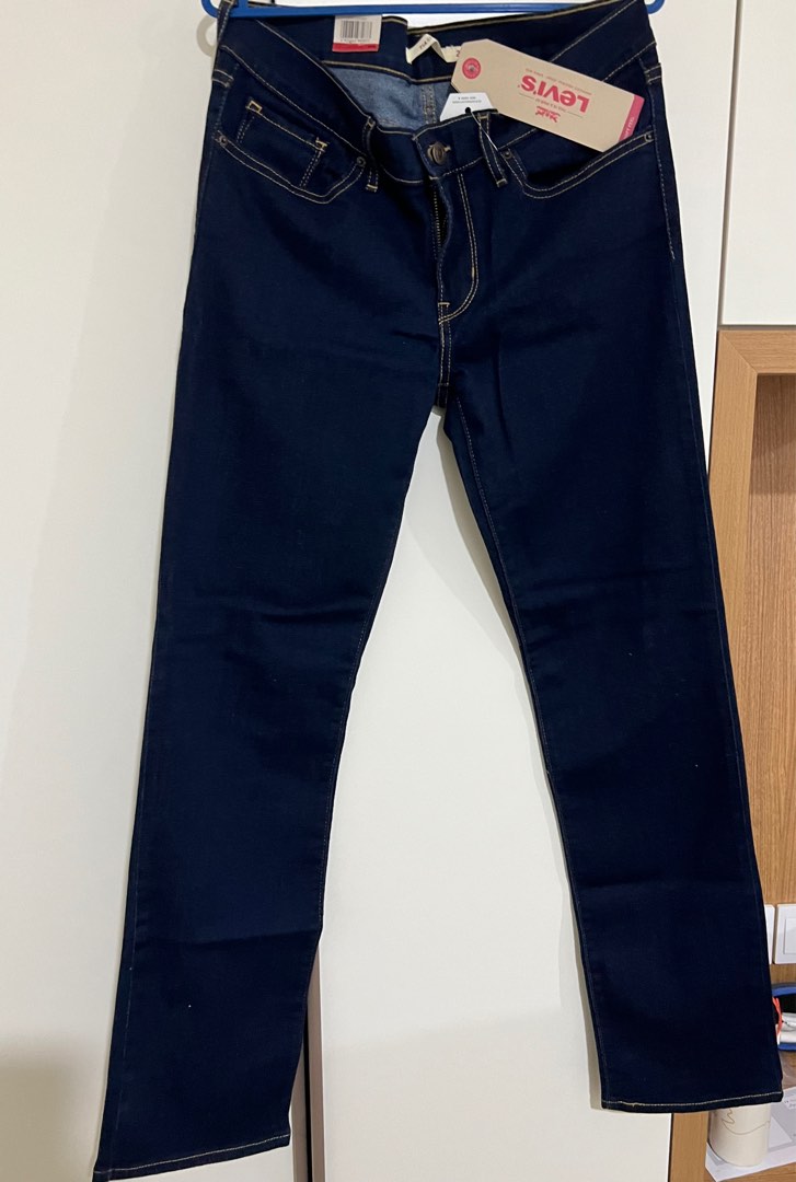 Levi s 714 straight women jeans