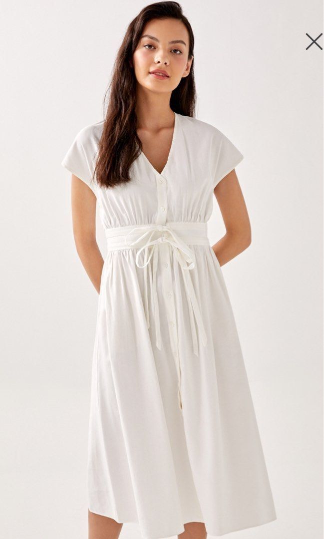 White short hotsell sleeve midi dress