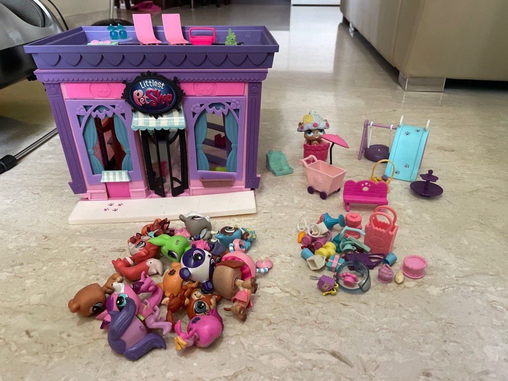 Lps house and accessories, Hobbies & Toys, Toys & Games on Carousell