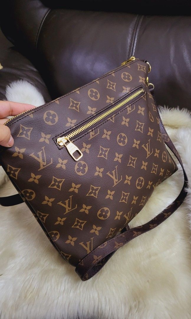 Louis Vuitton Crossbody Review -Damier South Bank Besace 