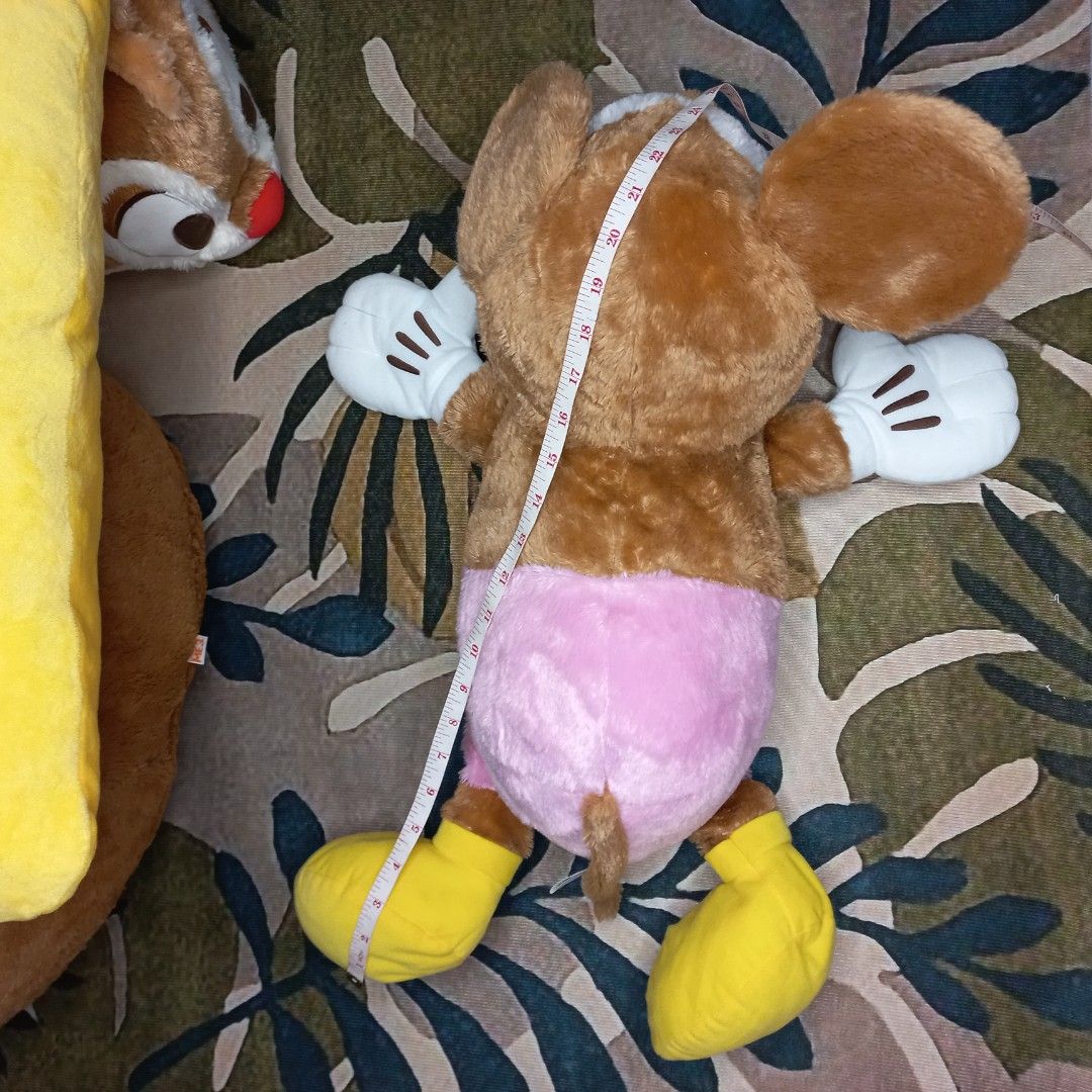 Minnie Mouse Plush Pink (Category: Plushies & Soft Toys) located in Bontoc. Submitted by shaneebhee (Listing ID 1243232502, Image 3). Description: Excellent condition to Like new with no stains and rips of any kind 🎁 Giftable item 💰 MOP: GCash 🚛 JnT/JRS (shouldered by buyer) 🧐 see detailed pictures for condition.