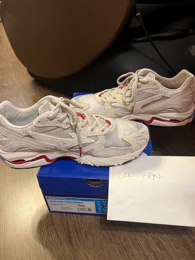 Mizuno x highsnobiety wave rider 10 Us10.5, 男裝, 鞋, 波鞋- Carousell