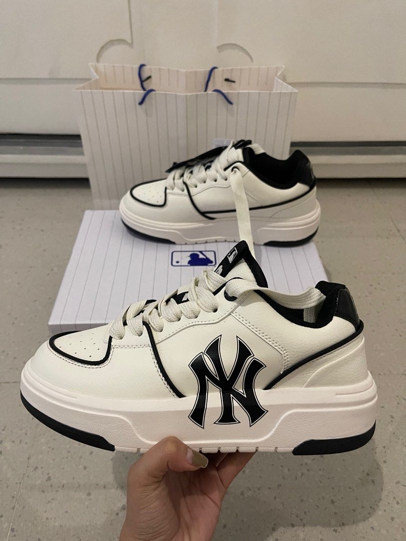 MLB New York Yankees Chunky Platform Liner Shoes womens Sz 7 Sneakers Black