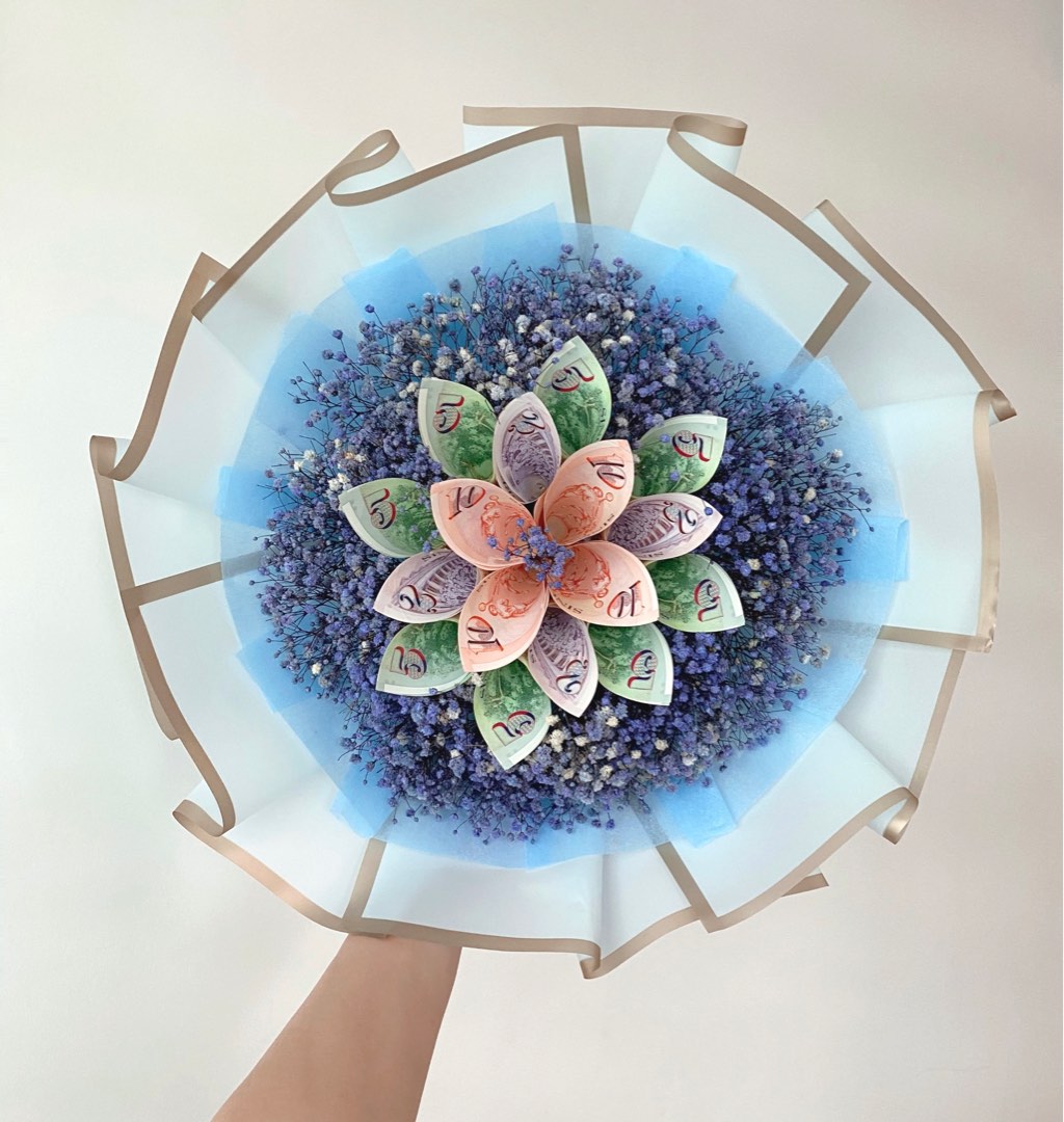 Money flowers bouquets birthday/ wedding / proposal / Mother’s Day