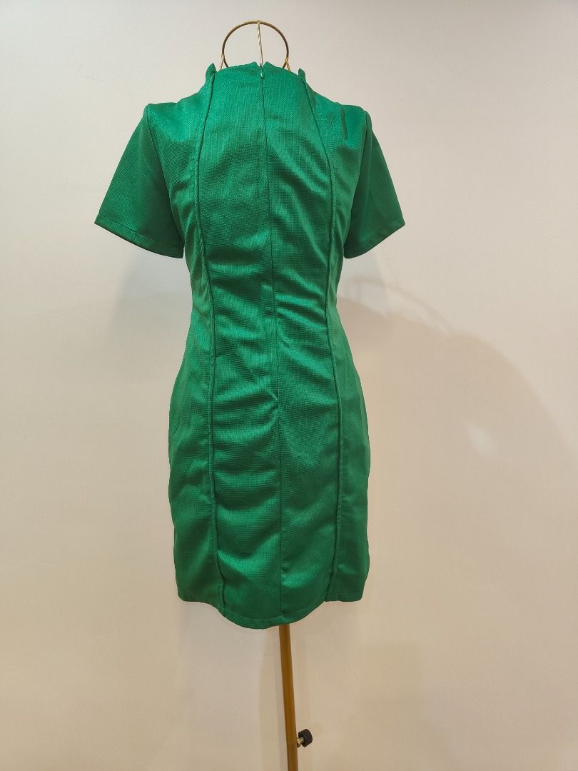Moon River Emerald Green Tapered Dress, Women's Fashion, Dresses & Sets,  Dresses on Carousell