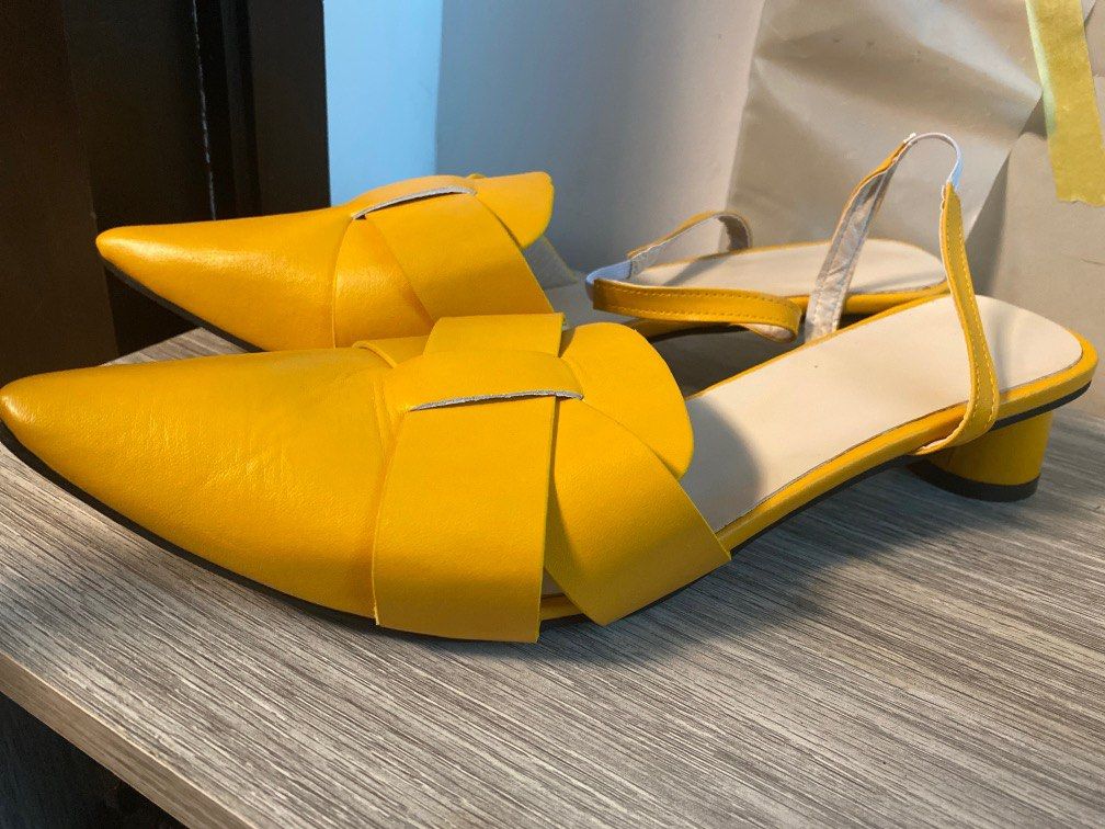 Yellow 2 clearance inch heels