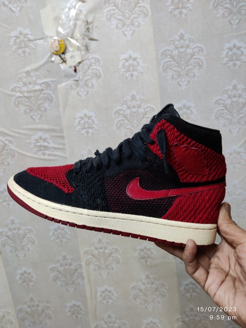 Aj1 flyknit bred hot sale
