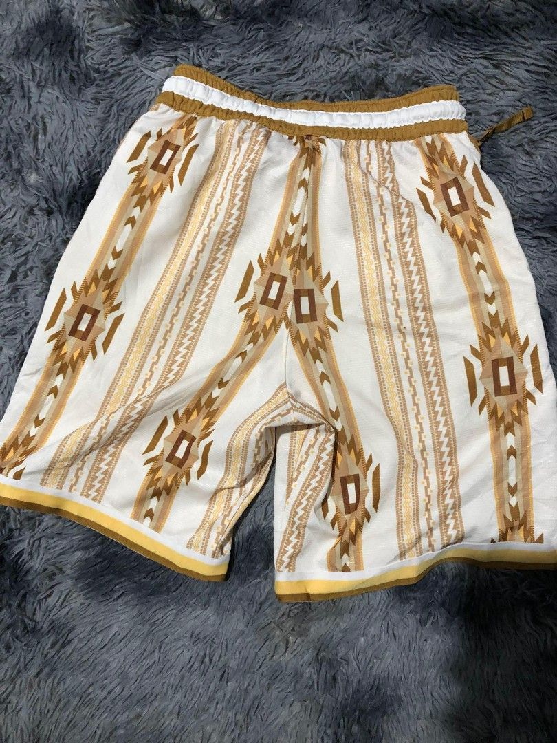 Nike dna hotsell city exploration shorts