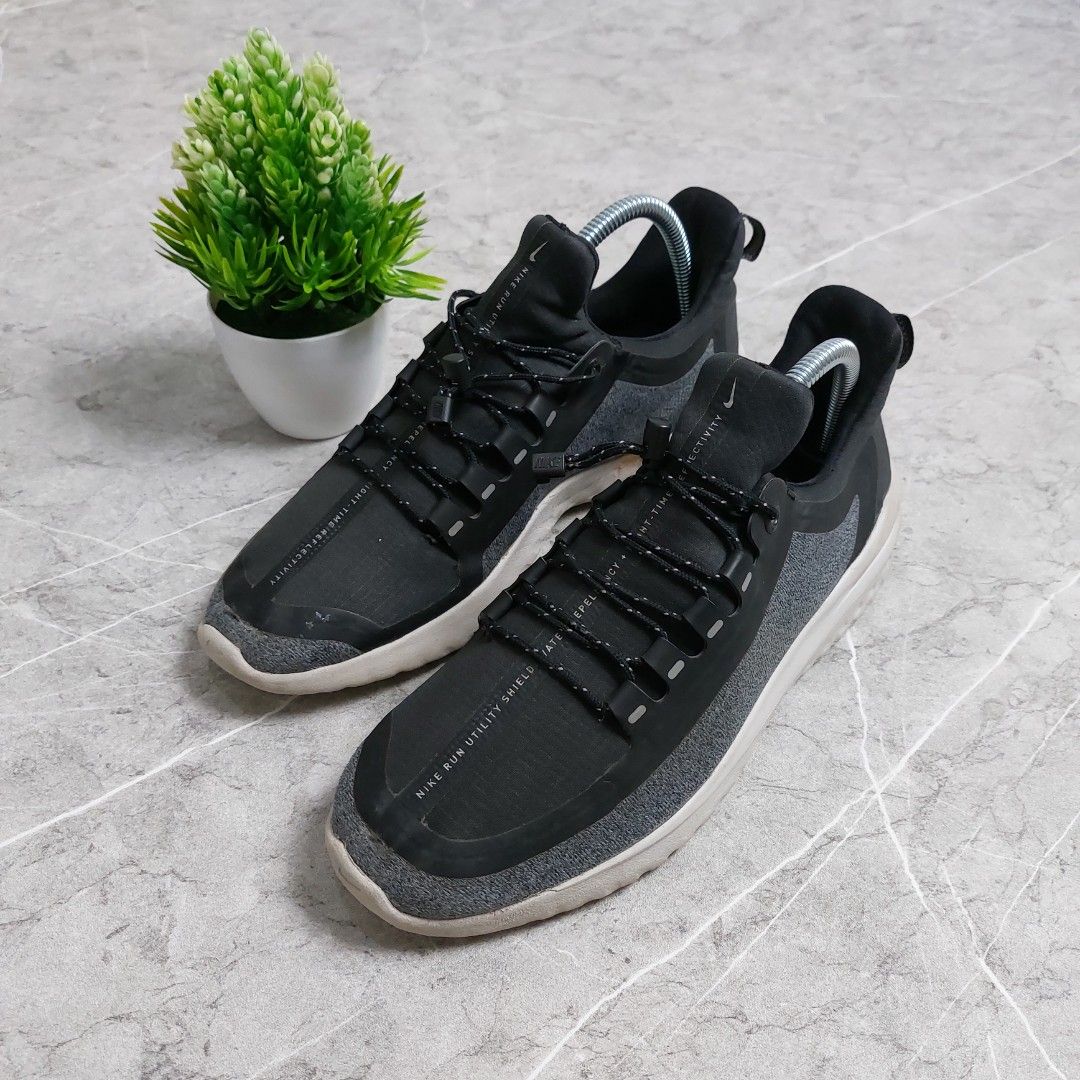 nike run utility structure 22