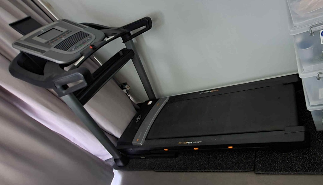 Nordictrack c990 folding 2025 treadmill