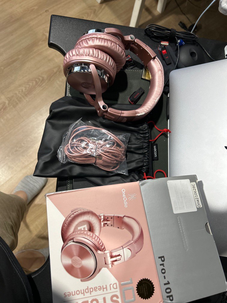 OneOdio PRO-10P wired rose gold headphones