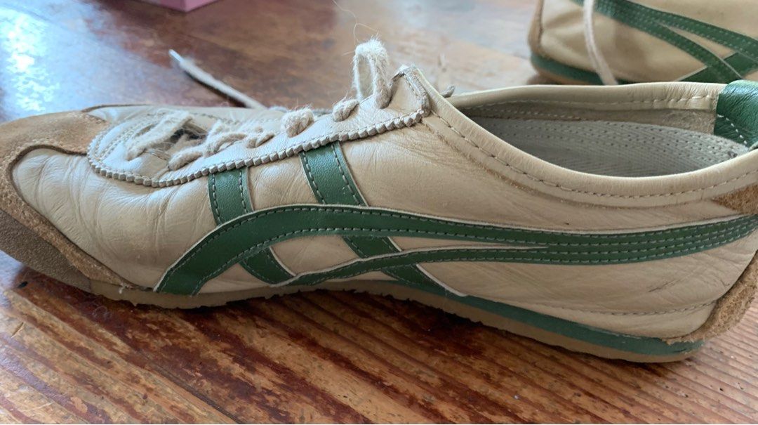 Tiger sports shoes store