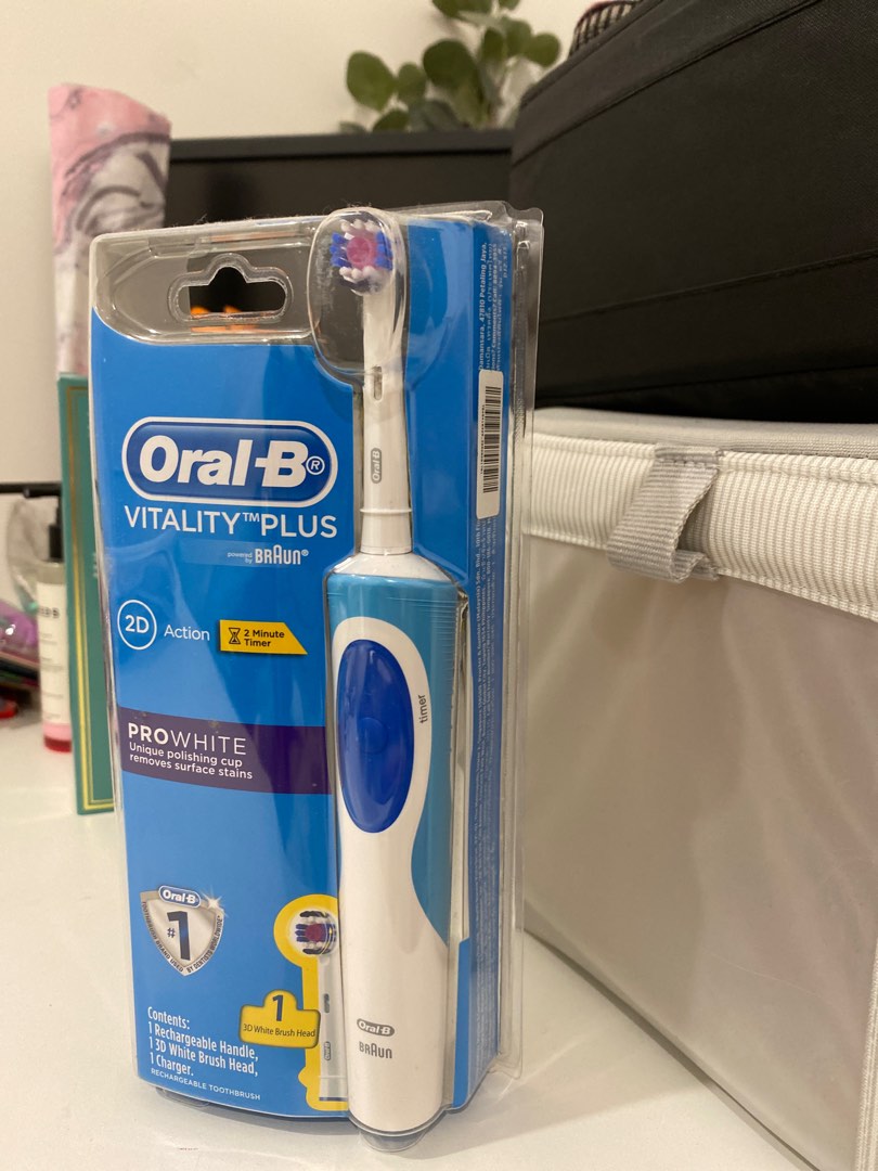 Oral B VITALITYPC Vitality Precision Clean Toothbrush at The Good Guys