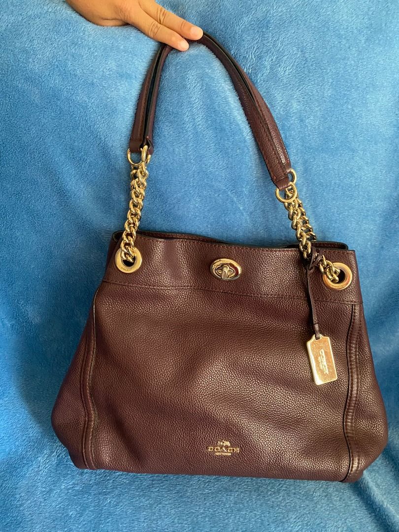 Coach best sale edie 41