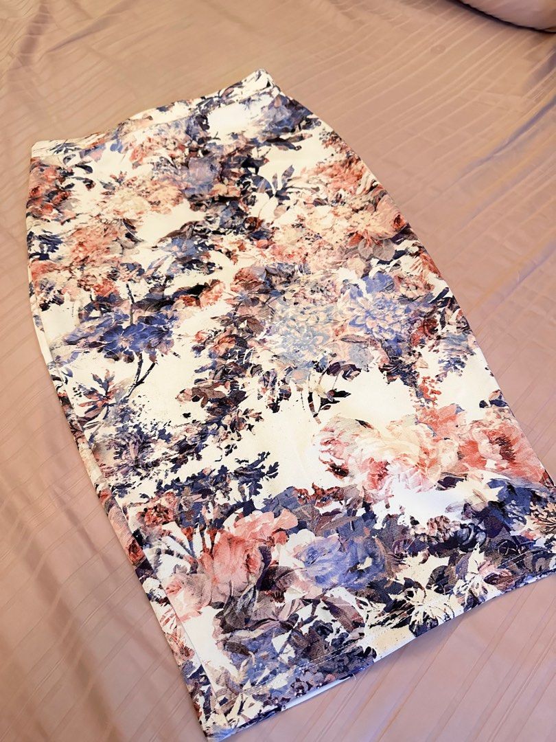 Floral pencil skirt h&m best sale