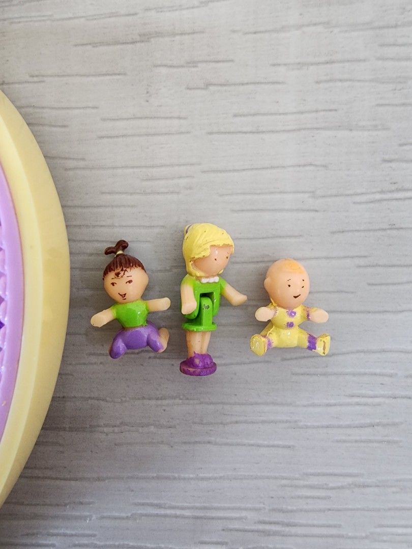 Polly pocket strollin baby deals